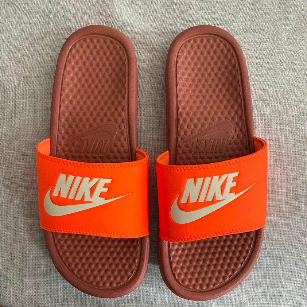 Brand New Womens Nike Slides!!
